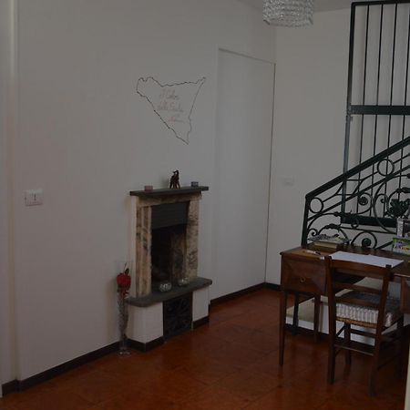 I Colori Della Sicilia Noblesse Apartment Caltagirone Exterior photo