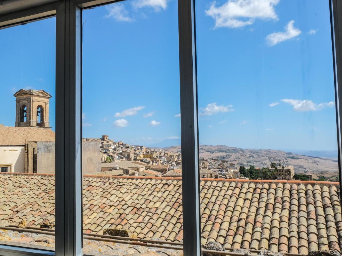 I Colori Della Sicilia Noblesse Apartment Caltagirone Exterior photo