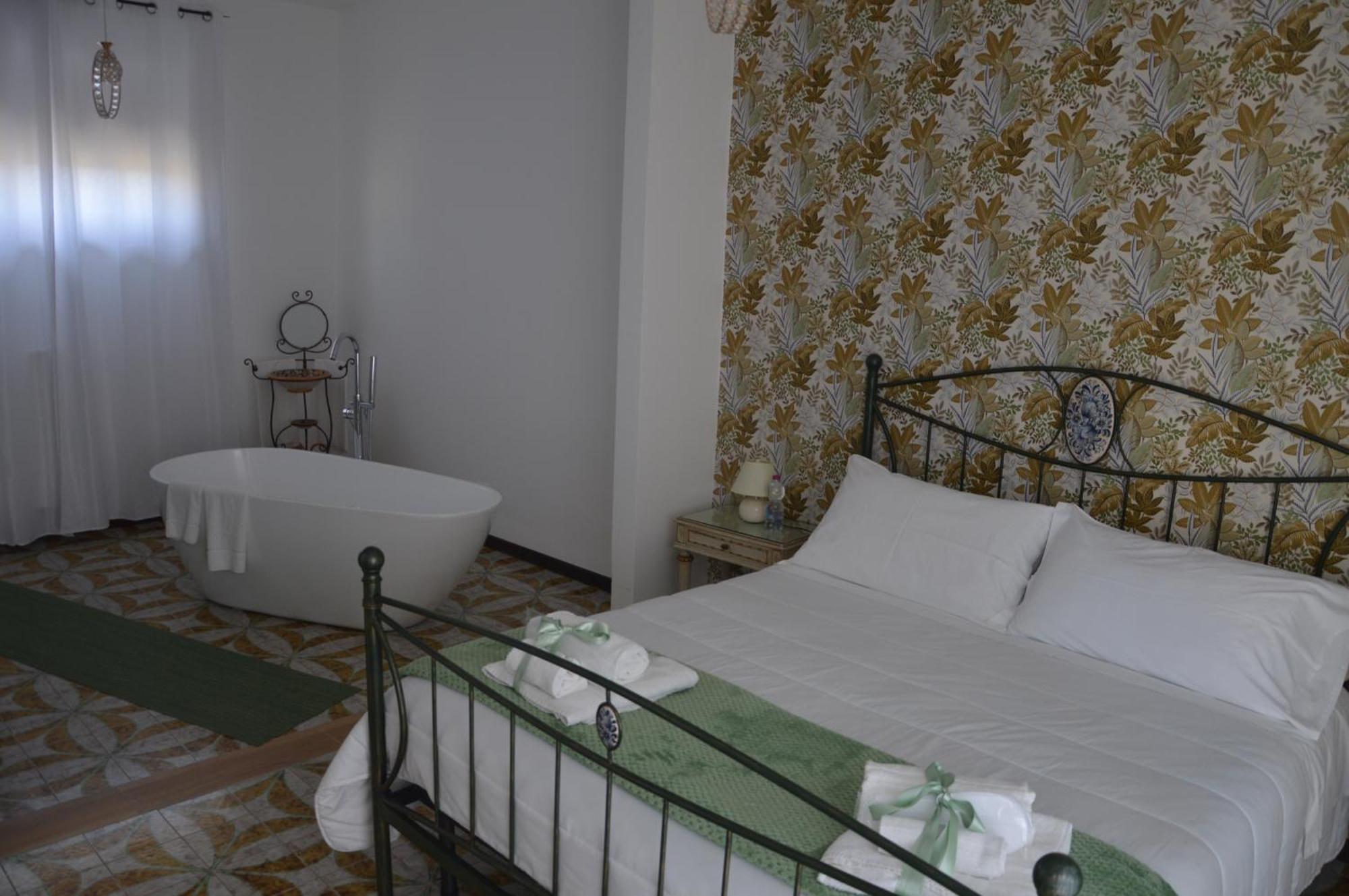 I Colori Della Sicilia Noblesse Apartment Caltagirone Exterior photo